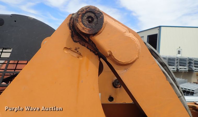 image for item DE1064 2003 Case 85XT skid steer