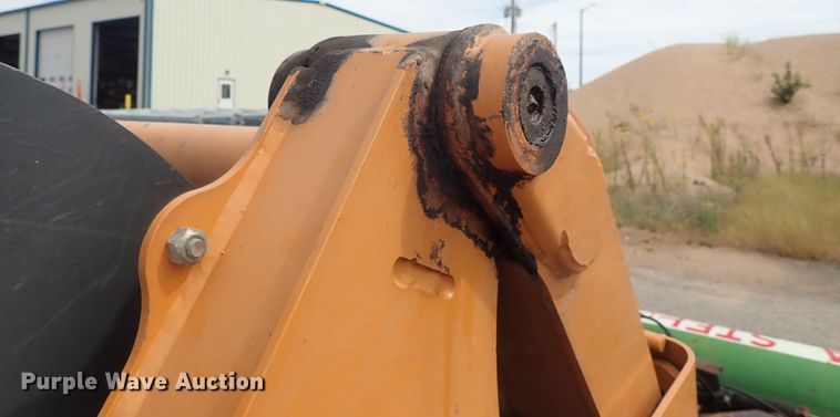 image for item DE1064 2003 Case 85XT skid steer