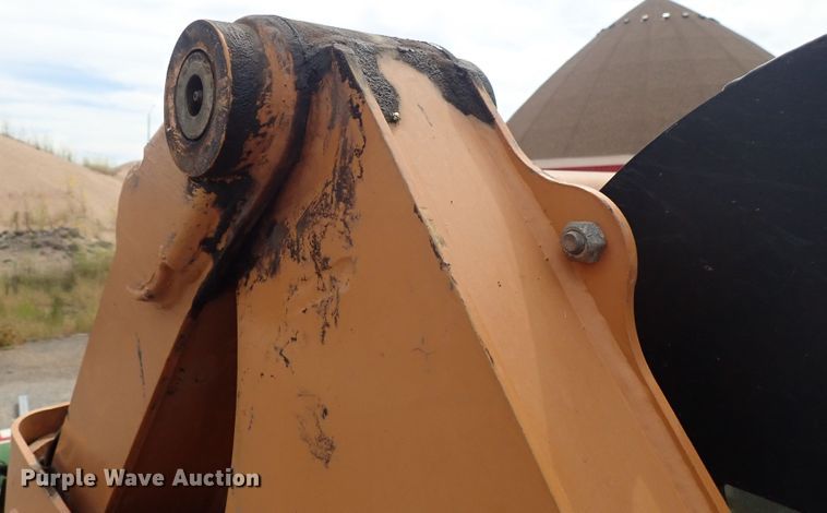 image for item DE1064 2003 Case 85XT skid steer