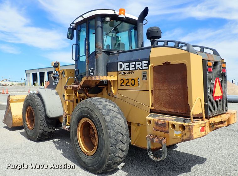 image for item DE1067 2005 John Deere 624J wheel loader
