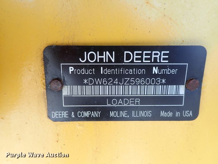 image for item DE1067 2005 John Deere 624J wheel loader