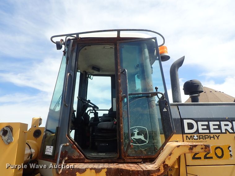 image for item DE1067 2005 John Deere 624J wheel loader