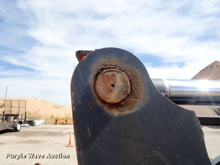 image for item DE1067 2005 John Deere 624J wheel loader