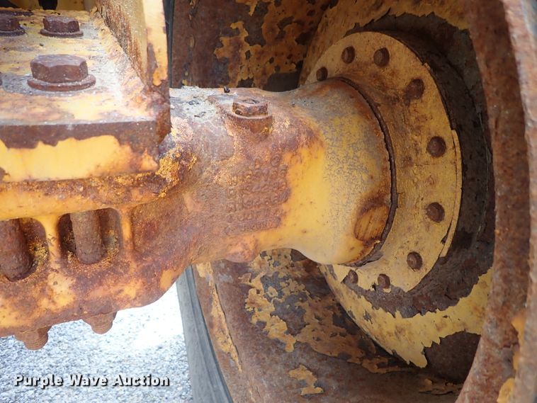 image for item DE1067 2005 John Deere 624J wheel loader