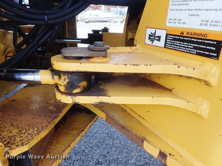 image for item DE1067 2005 John Deere 624J wheel loader