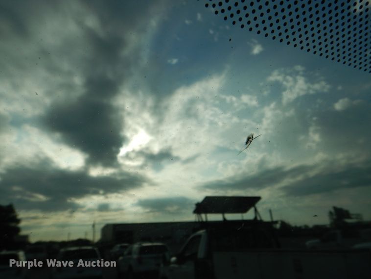 image for item DG4965 2004 Ford F350 Super Duty dump flatbed pickup truck