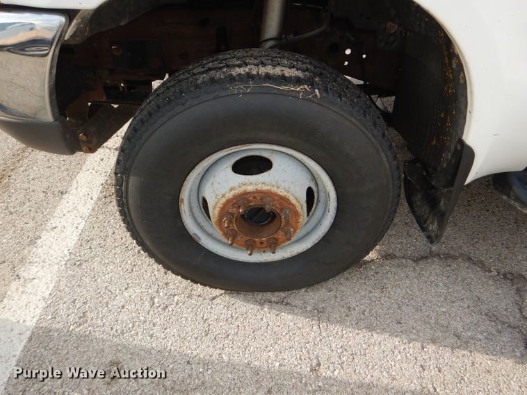 image for item DG4965 2004 Ford F350 Super Duty dump flatbed pickup truck