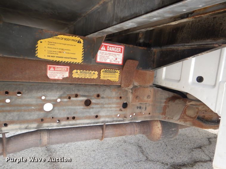 image for item DG4965 2004 Ford F350 Super Duty dump flatbed pickup truck