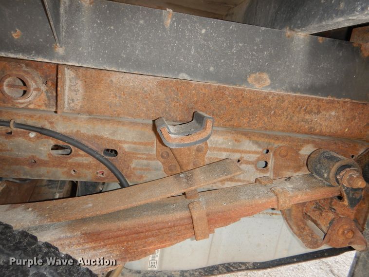 image for item DG4965 2004 Ford F350 Super Duty dump flatbed pickup truck