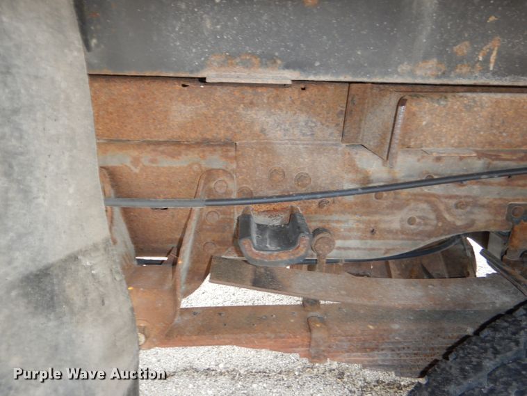 image for item DG4965 2004 Ford F350 Super Duty dump flatbed pickup truck