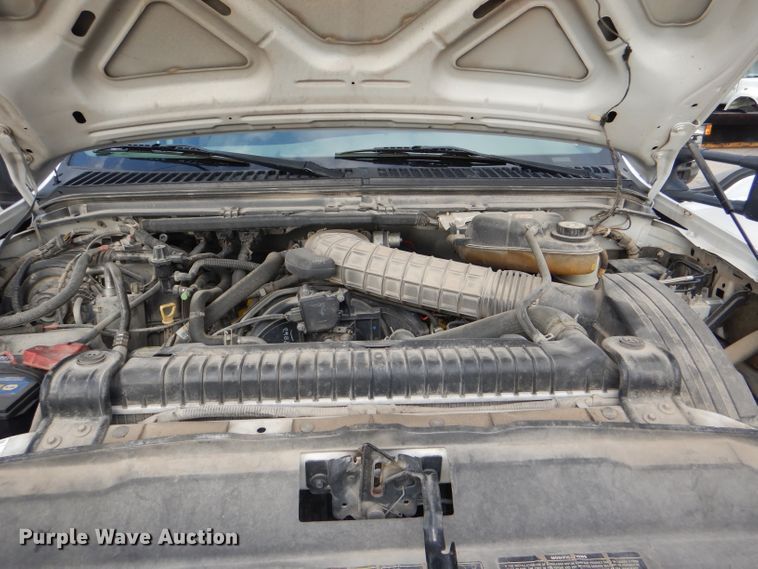 image for item DG4966 2006 Ford F350 Super Duty flatbed pickup truck