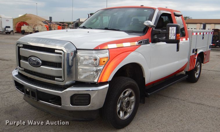 image for item DG4969 2016 Ford F250 Super Duty SuperCab utility pickup truck