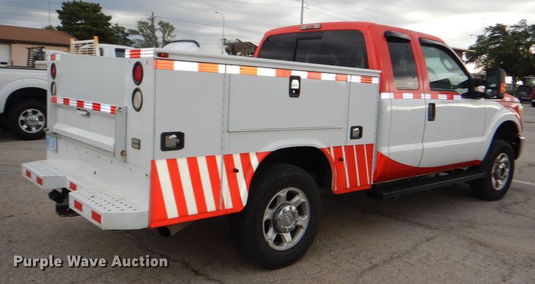 image for item DG4969 2016 Ford F250 Super Duty SuperCab utility pickup truck