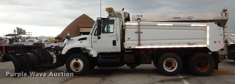 image for item DG4970 2007 International 7400 dump truck