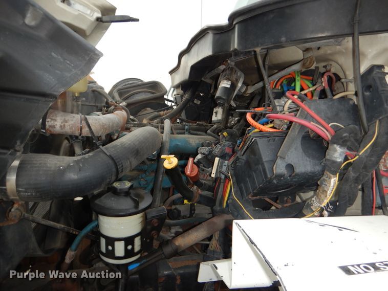 image for item DG4970 2007 International 7400 dump truck