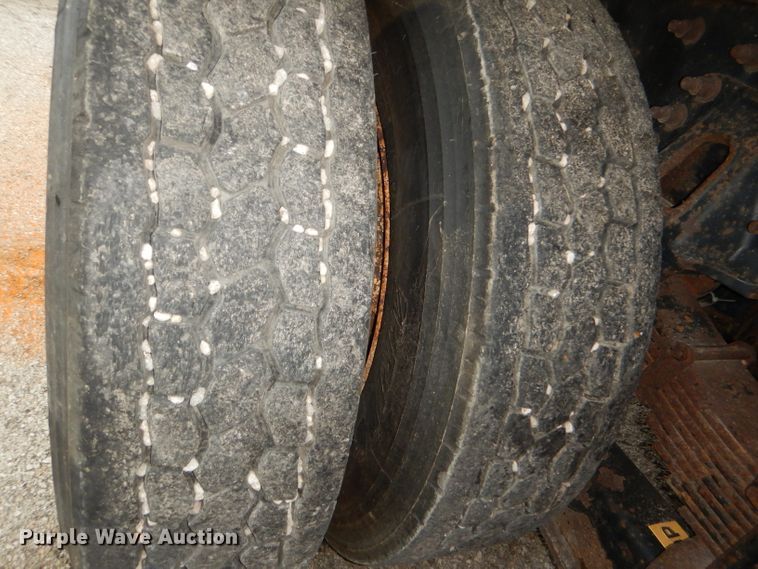 image for item DG4970 2007 International 7400 dump truck