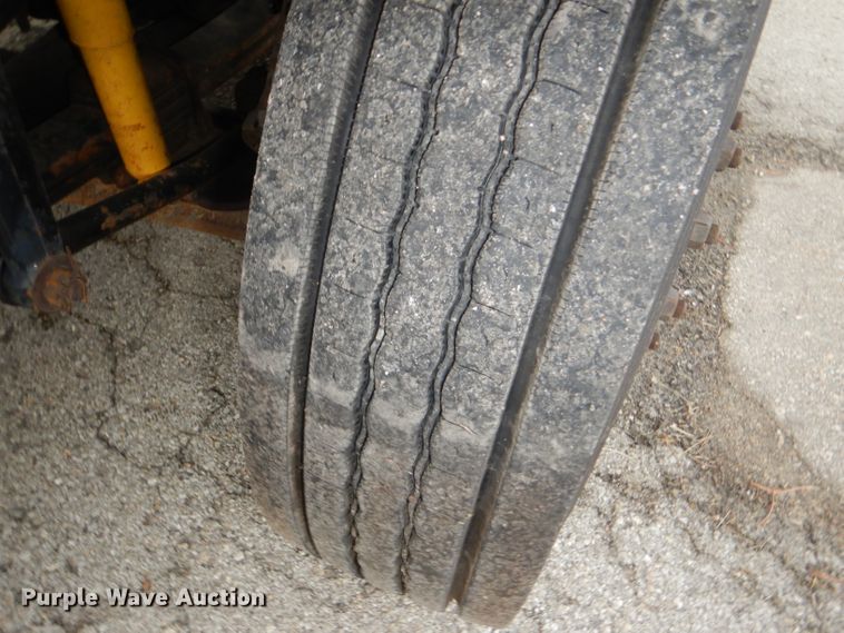 image for item DG4970 2007 International 7400 dump truck