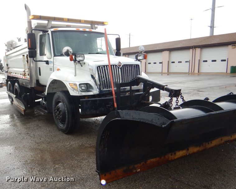 image for item DG4971 2007 International 7400 dump truck