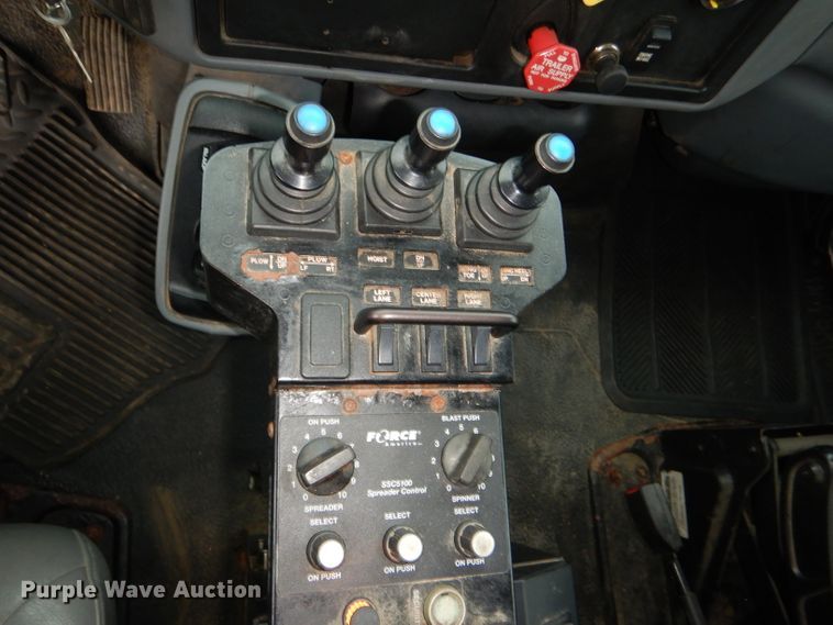 image for item DG4971 2007 International 7400 dump truck