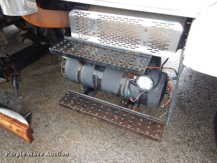 image for item DG4971 2007 International 7400 dump truck