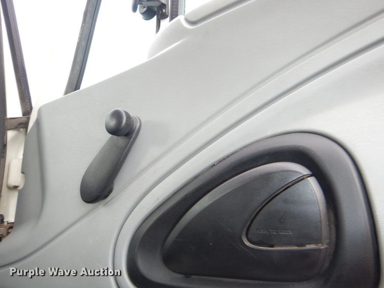 image for item DG4971 2007 International 7400 dump truck