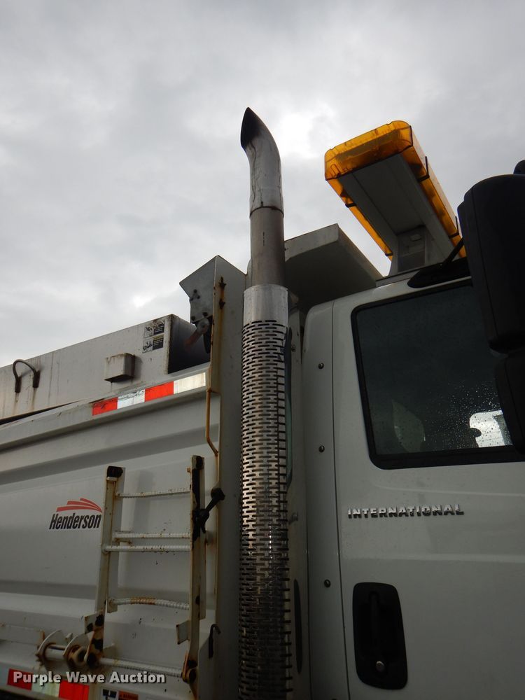 image for item DG4971 2007 International 7400 dump truck