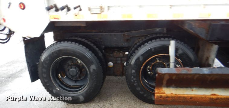 image for item DG4971 2007 International 7400 dump truck