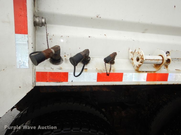 image for item DG4971 2007 International 7400 dump truck