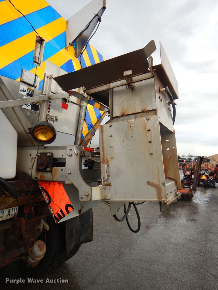 image for item DG4971 2007 International 7400 dump truck