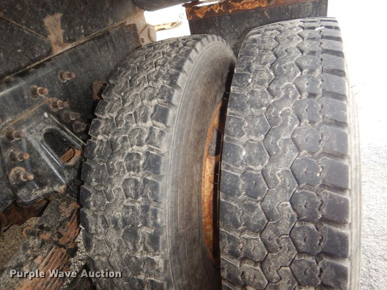 image for item DG4971 2007 International 7400 dump truck