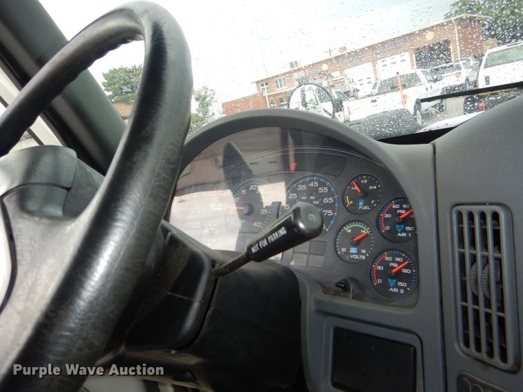 image for item DG4972 2007 International 7400 dump truck