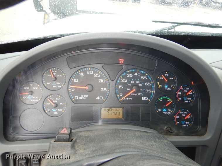 image for item DG4972 2007 International 7400 dump truck