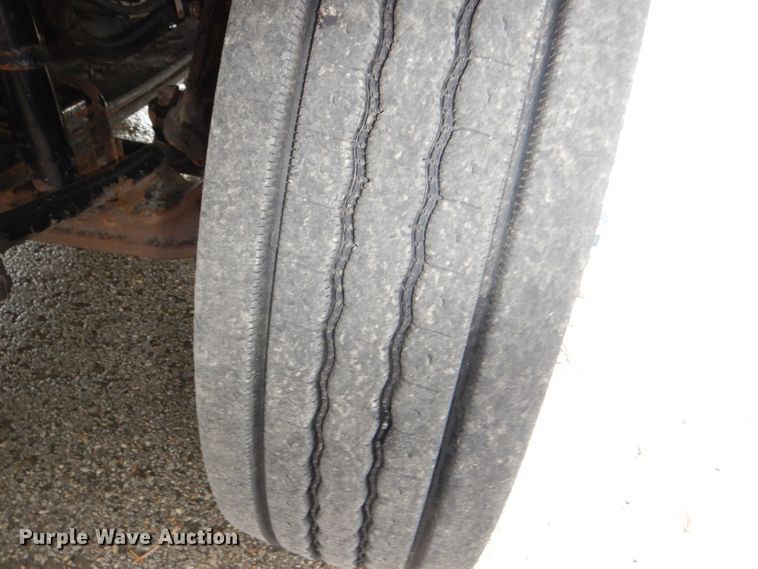 image for item DG4972 2007 International 7400 dump truck