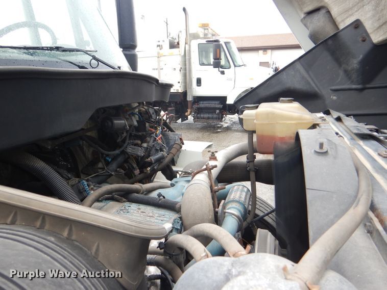 image for item DG4972 2007 International 7400 dump truck