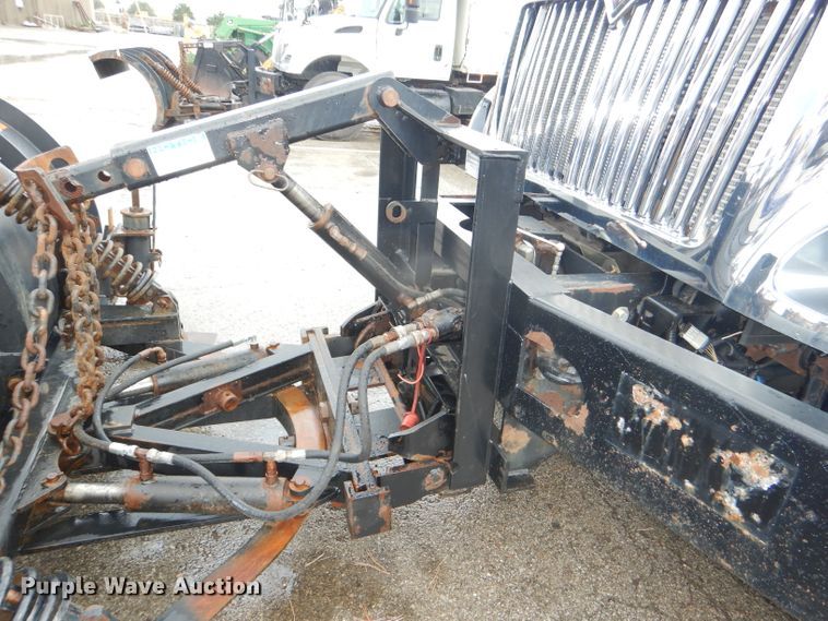 image for item DG4972 2007 International 7400 dump truck