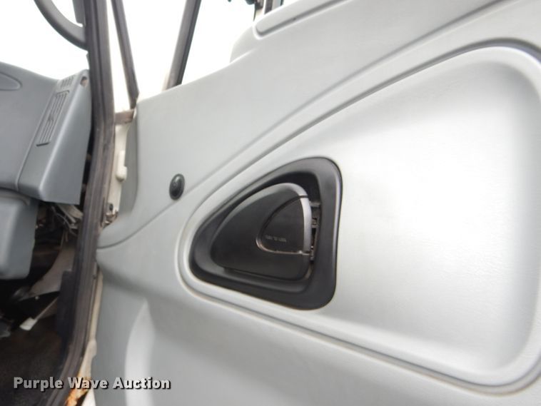 image for item DG4972 2007 International 7400 dump truck