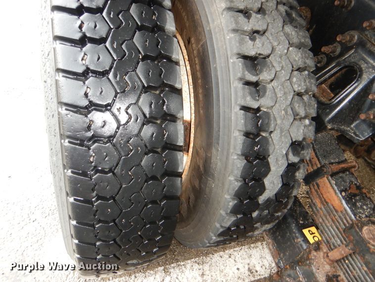 image for item DG4972 2007 International 7400 dump truck