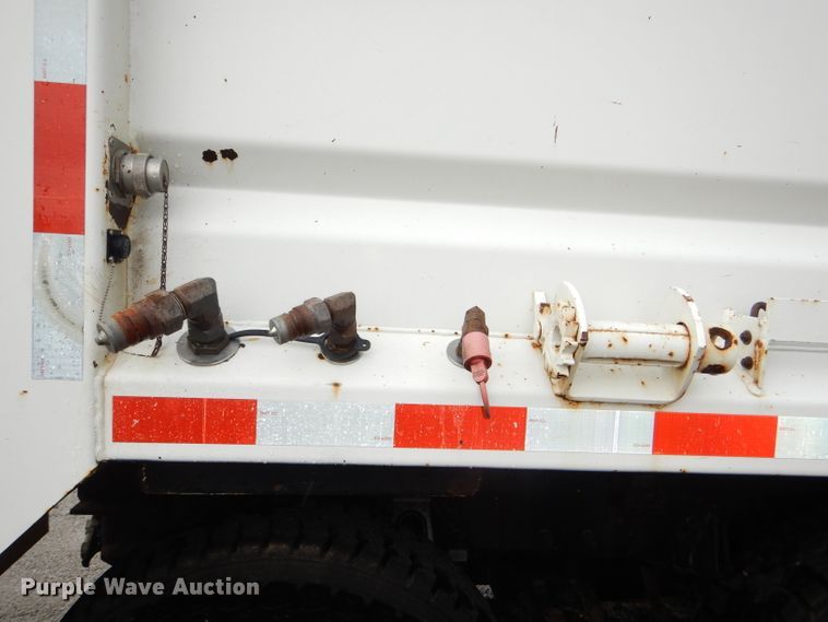 image for item DG4972 2007 International 7400 dump truck