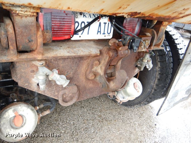 image for item DG4972 2007 International 7400 dump truck