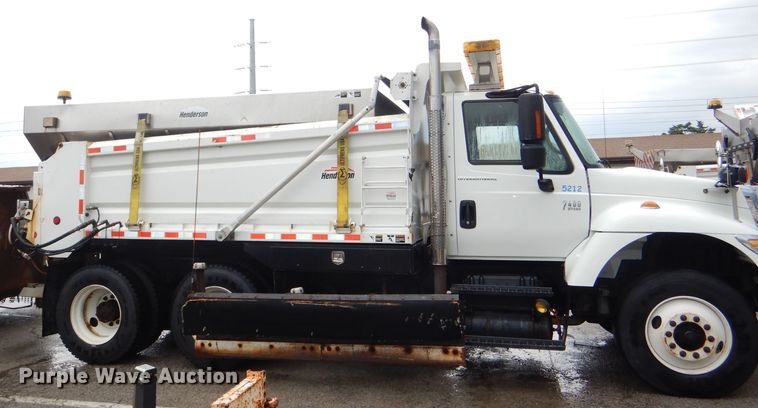 image for item DG4973 2007 International 7400 dump truck