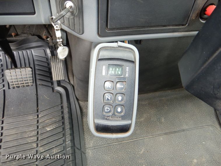 image for item DG4973 2007 International 7400 dump truck