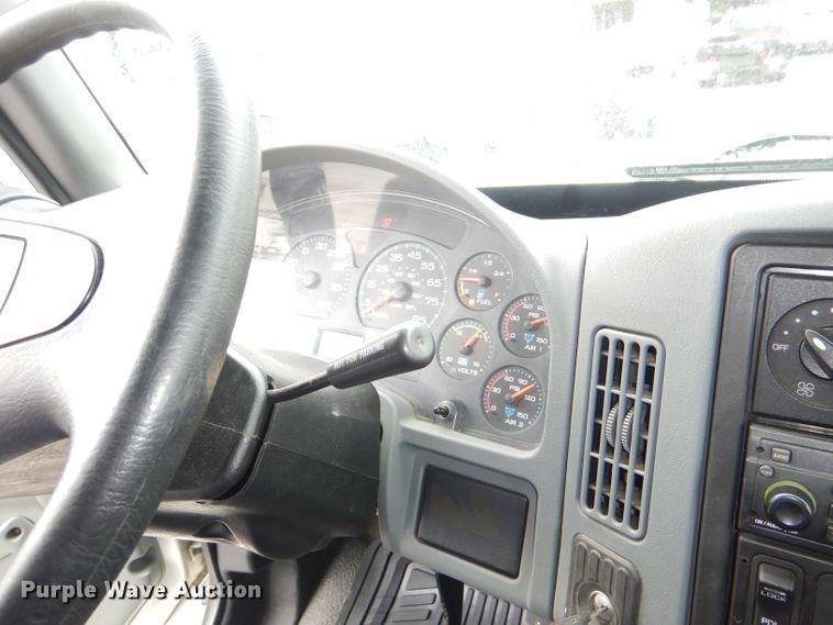 image for item DG4973 2007 International 7400 dump truck