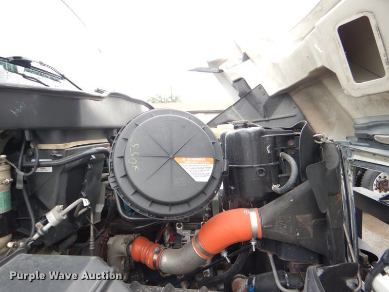 image for item DG4973 2007 International 7400 dump truck