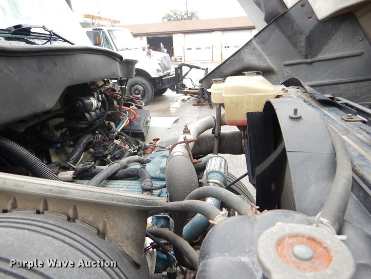 image for item DG4973 2007 International 7400 dump truck