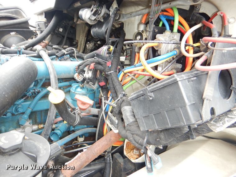 image for item DG4973 2007 International 7400 dump truck