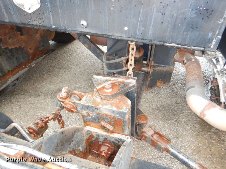 image for item DG4973 2007 International 7400 dump truck