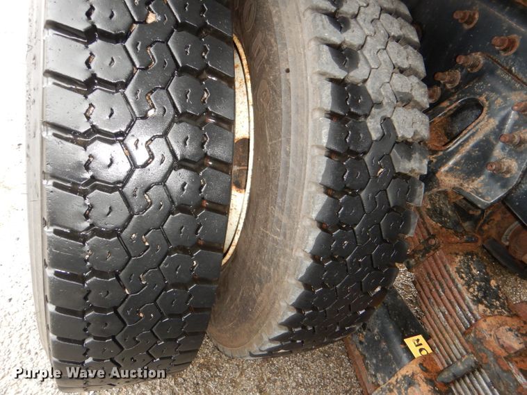 image for item DG4973 2007 International 7400 dump truck