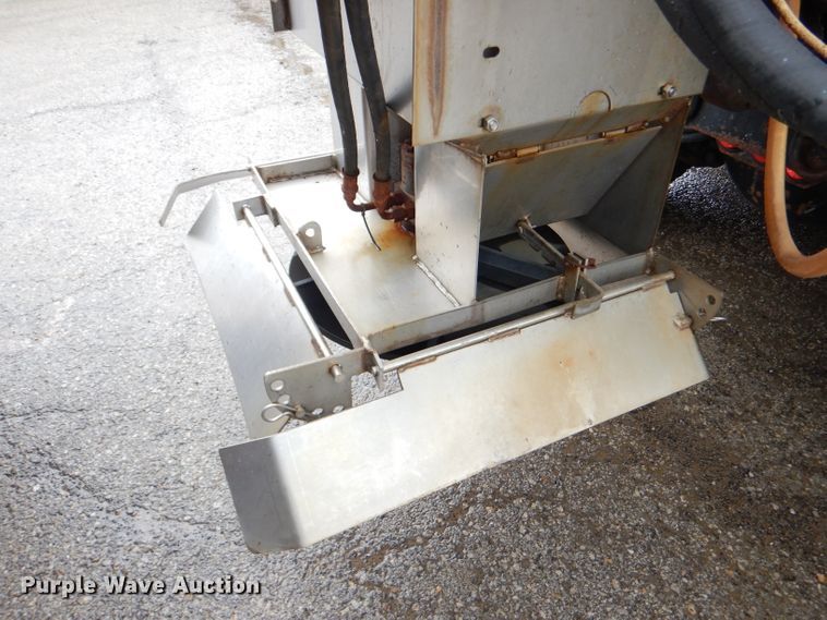 image for item DG4973 2007 International 7400 dump truck