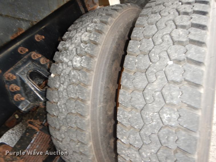 image for item DG4973 2007 International 7400 dump truck