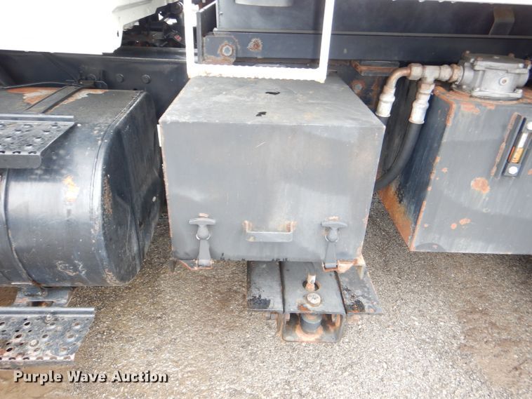 image for item DG4973 2007 International 7400 dump truck